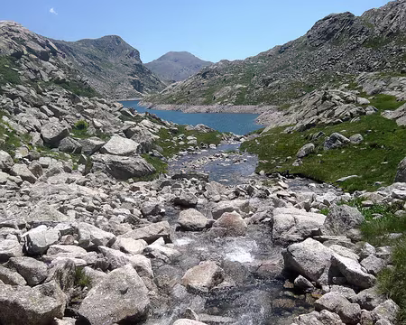 PXL020 Estany Tort, évidemment tortueux.