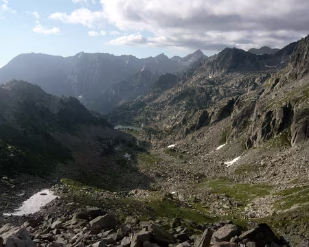 PXL065 Montée au port de Ratera, les Encantats derrière nous.