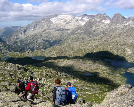 PXL081 Après le port de Caldes, les estanys des Mangades et le massif du Besiberri