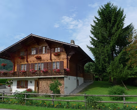 081 Chalet suisse, modèle plus cossu.