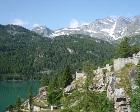 PXL062 Cérésole Réale est dominé par les trois Levannas.