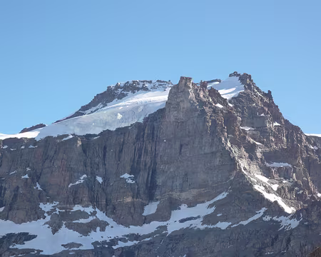PXL094 Vu d'ici le Grand Paradis semble presque modeste