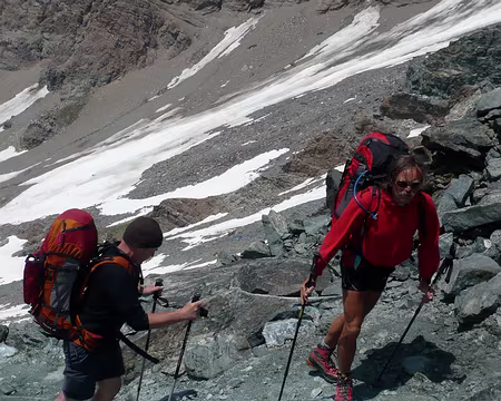 P1030443 Arrivée au col.