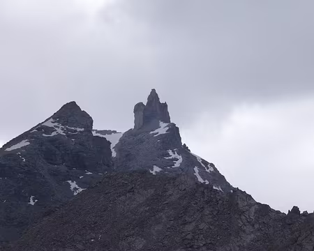 IMG_6146 Les Dents d'Ambin sur le pas de tir (... heu, ah bon, ce n'est pas une fusée parait-il)