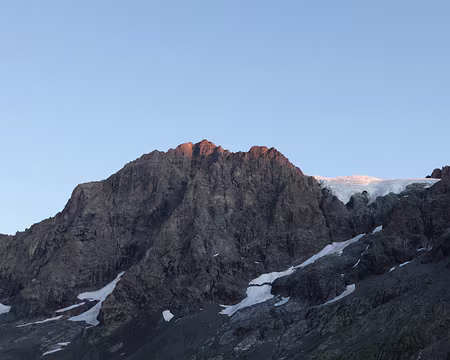 IMG_8183 Mardi matin, lever de soleil sur les Rouies