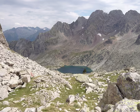 040 Tout au fond, là-bas : l'Aneto.