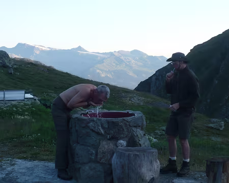 088 Débarbouillage vespéral.