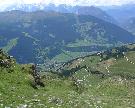 106 Nous retrouvons le Val de Bagnes, vu depuis le magnifique Sentier-balcon des Bouquetins.
