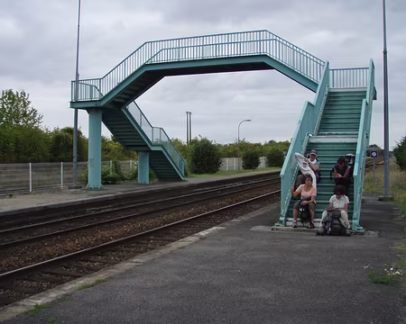 046 L'improbable gare de Crépy Couvron