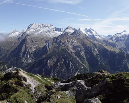 IMG_0430 Le Grand Bec et la Grande Casse vus depuis la crête du Mont Charvet