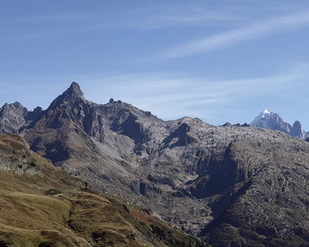 IMG_1562 L'Aiguille du Pouce (2874m) et l'Aiguille Verte (4122m) et les Drus (3730m)