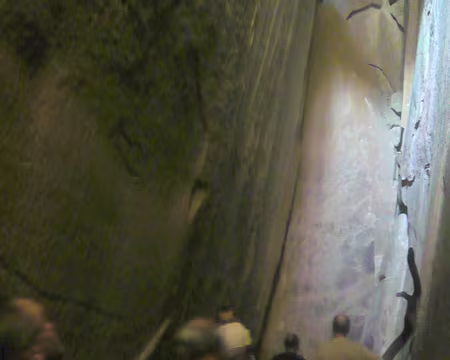 PXL106 Après le jardin, la chambre du roi.