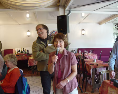 PXL013 Marie-Claire nous fait les présentations de l'association Action Dolpo.