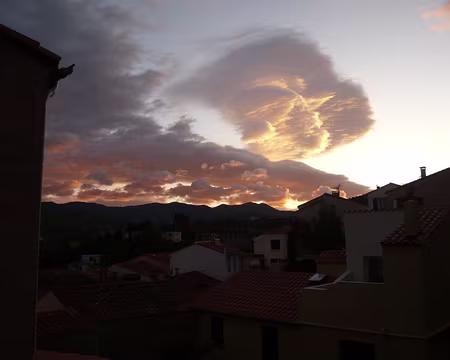 P1000881 coucher de soleil au dessus de Port-Vendres