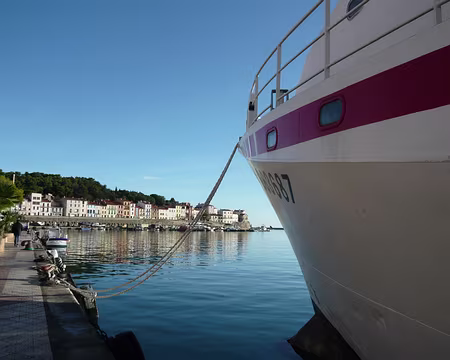 P1000903z776 Port-Vendre vu du port