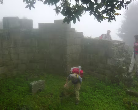 PXL013 Ancienne chapelle à motifs récurrents