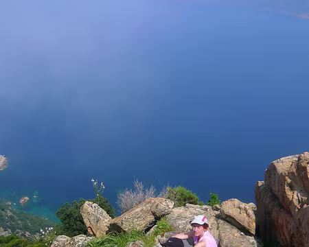 PXL088 Pic-nic dans les calanches