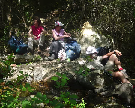 PXL151 Bien calés dans les rochers
