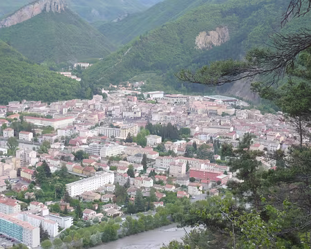 PXL045 Digne, préfecture des Basses-Alpes, son évêché, ses musées... et ses cafés !