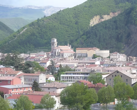 PXL046 Ça fait bizarre tout à coup de se retrouver en ville !