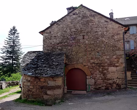 PXL049 Le hameau de Combettes sur la voie romaine