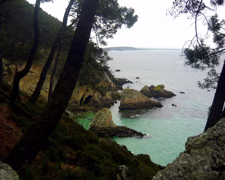 PXL032 5 km de criques et de pointes jusqu'à Morgat.