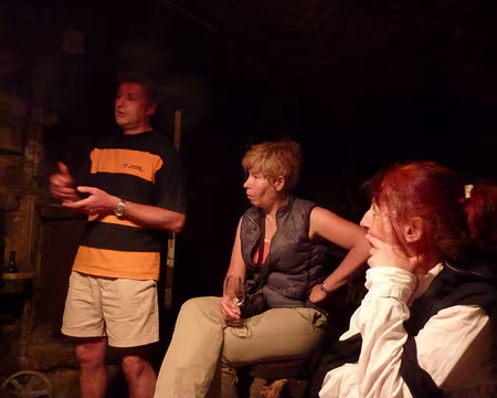 PXL084 Notre hôte caviste