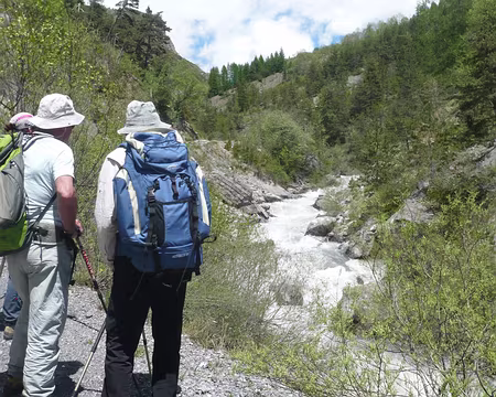 P1040437 3ème jour. Avec sacs allégés au-dessus du Tarn.