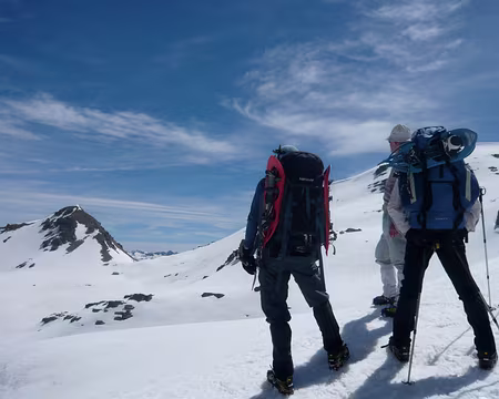 P1040529 Le col de la Braïssa depuis le col de la Sanguinière.