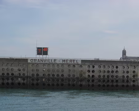 IMG_3222 Entrée du port possible (4m)