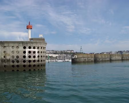 IMG_3223 Port de plaisance en vue