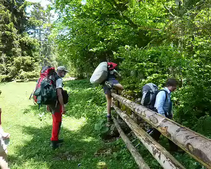 PXL051 Un peu de gymnastique pour pimenter la descente.