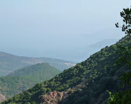 PXL052 Vue sur l'autre versant : GIROLATA