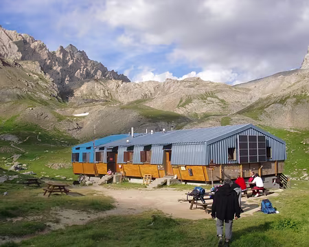 Haute Ubaye, refuge de Chambeyron le refuge de Chambeyron