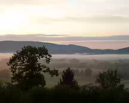 Z 1 Brumes matinales sur la vallée de l'Arroux