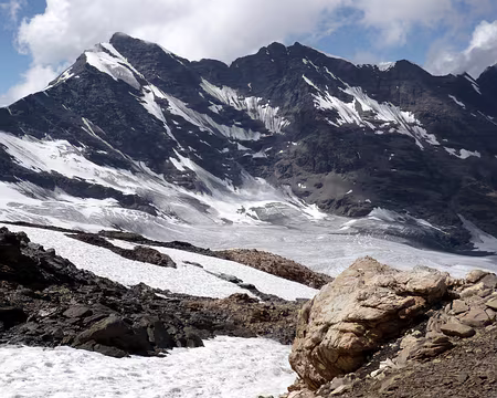 PXL011 La Grande Sassière presque dégagée (à gauche)
