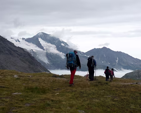 PXL021 En face sous le Mont Pourri et la Sâche, glaciers de Gurraz et Savinaz