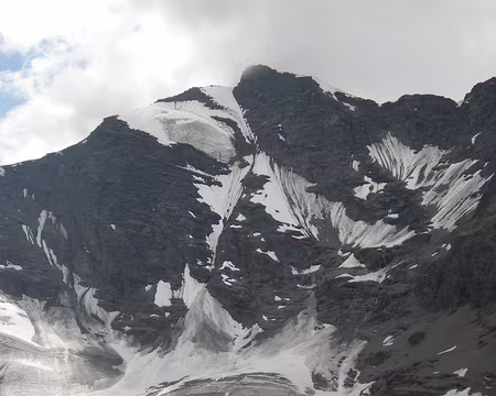 DSCN0833 Le versant italien de l'aiguille de la Grande Sassière