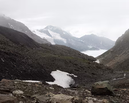 IMG19884 Le Mont Pourri (3779m) apparait enfin