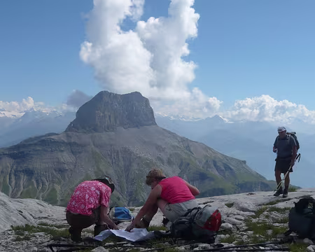 PXL010 Sur les lapiés, avant d'arriver à la cabane de Prarochet.