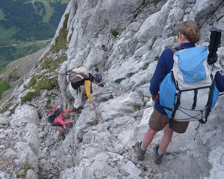 PXL018 Troisième jour. Descente sur le village des Diablerets.