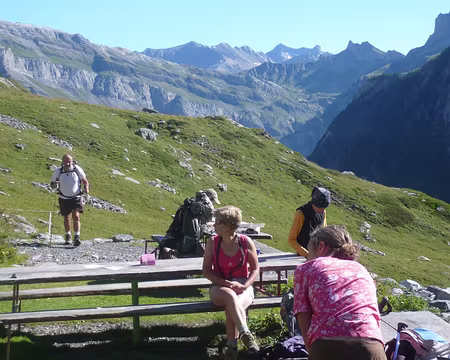 PXL035 Pause au gîte de l'alpage de Dorbon.