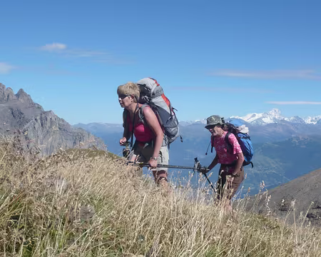 PXL043 Arrivée à la cabane Rambert.