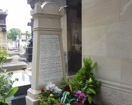 PXL001 Ici gît Charles Baudelaire