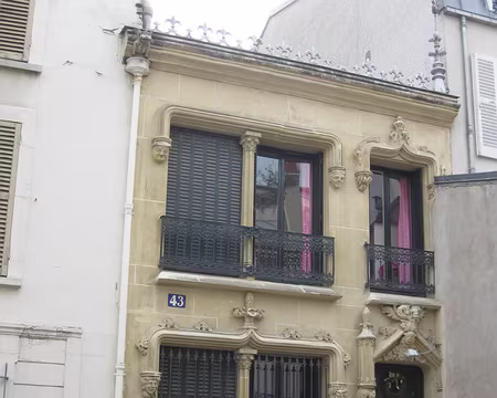 PXL067 Maison néo-gothique