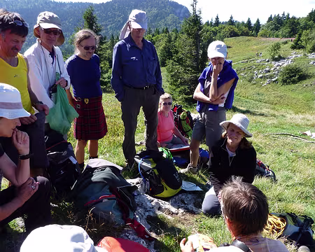 PXL065 Echanges sur les secours en montagne.