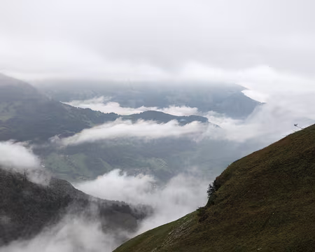 IMG_2483 Dehors la nuit tombe et il ne fait pas beau