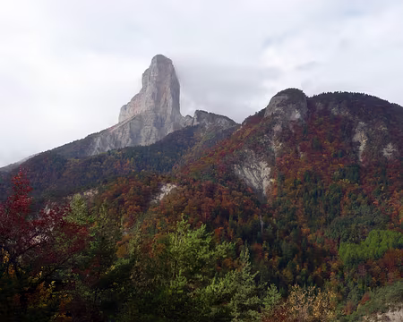 PXL028 On tourne bien autour !