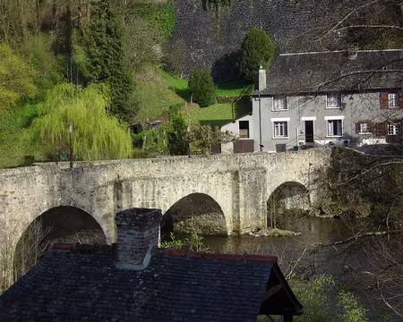 PXL086 Pont sur la Vézère à Vigeois, retour au gîte