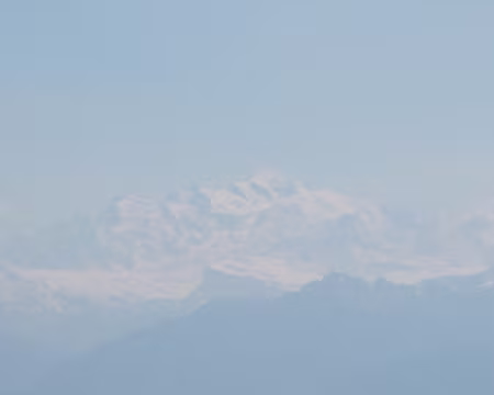 PXL031 On aperçoit le Mont Blanc d'un côté...